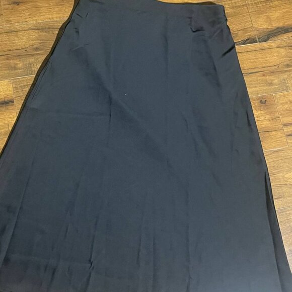 Women's Classic Black A-Line Midi Skirt High-Waisted Size M - Picture 7 of 7